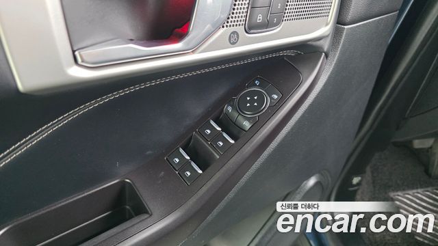 Ford Explorer (VI) 2.3 LimIted 4WD 2020 — фото 32
