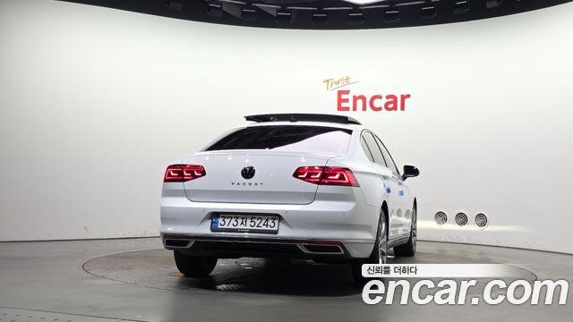 Volkswagen Passat GT (B8) 2.0 TDI Prestige 2022 — фото 4