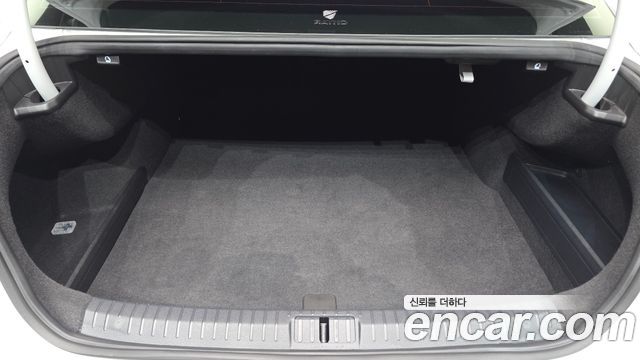 Volkswagen Passat GT (B8) 2.0 TDI Prestige 2022 — фото 19