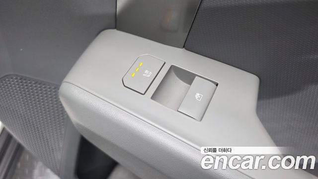 Kia EV3 Long Range 2WD Earth 2025 — фото 18