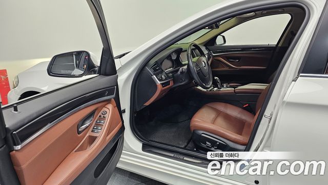 BMW 5 Series (F10) 520d xDrive 2014 — фото 10