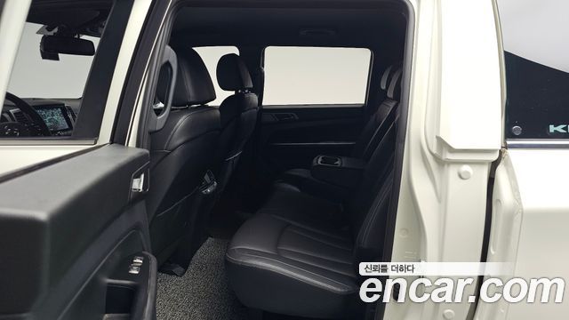 KG Mobility (SsangYong) Rexton Sports Khan Diesel 2.2 4WD Prestige 2023 — фото 12