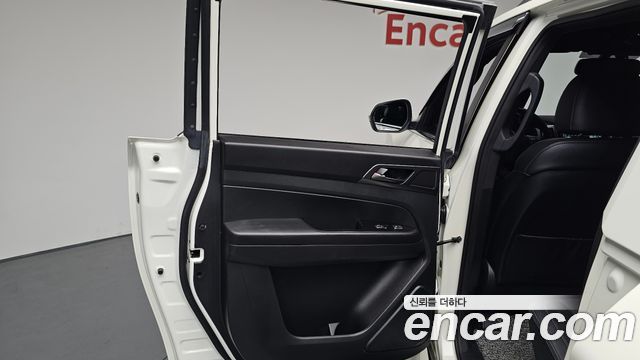 KG Mobility (SsangYong) Rexton Sports Khan Diesel 2.2 4WD Prestige 2023 — фото 25