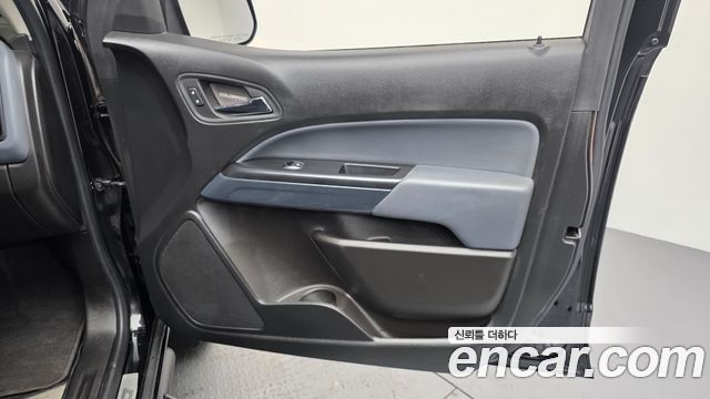Chevrolet Real New Colorado 3.6 Z71-X Midnight 4WD 2021 — фото 25