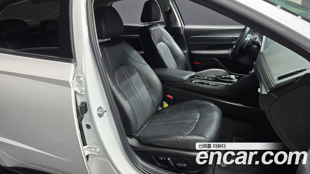 Hyundai Sonata (DN8) 2.0 Premium Plus 2022 — фото 26