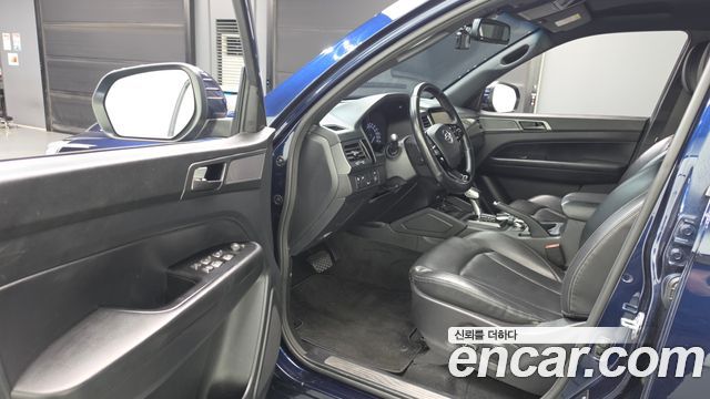 KG Mobility (SsangYong) Rexton Sports Khan Diesel 2.2 4WD Prestige 2021 — фото 10