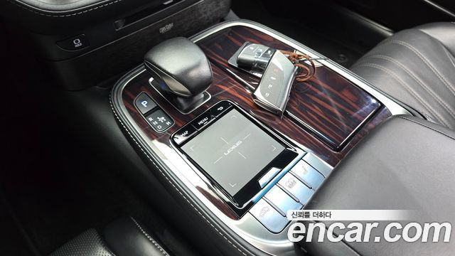 Lexus LS500 (V) 3.5 Luxury AWD 2019 — фото 9