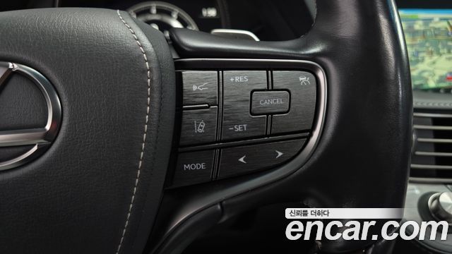 Lexus LS500 (V) 3.5 Luxury AWD 2019 — фото 19