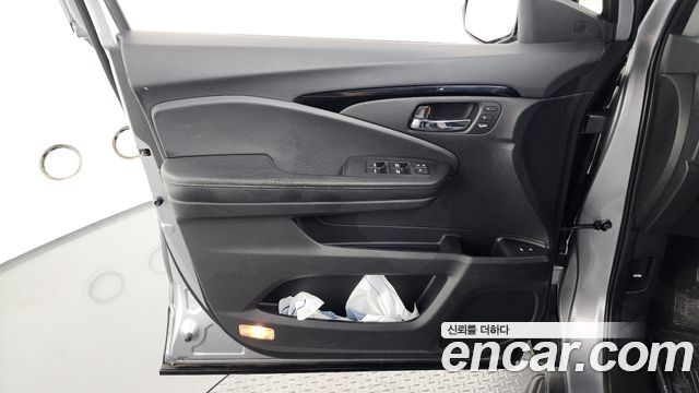 Honda Pilot (III) 3.5 Elite 2019 — фото 24