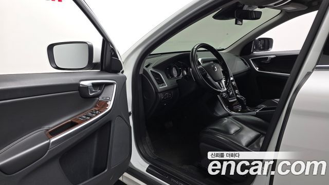 Volvo XC60 D4 1st 2017 — фото 10