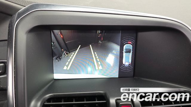 Volvo XC60 D4 1st 2017 — фото 15