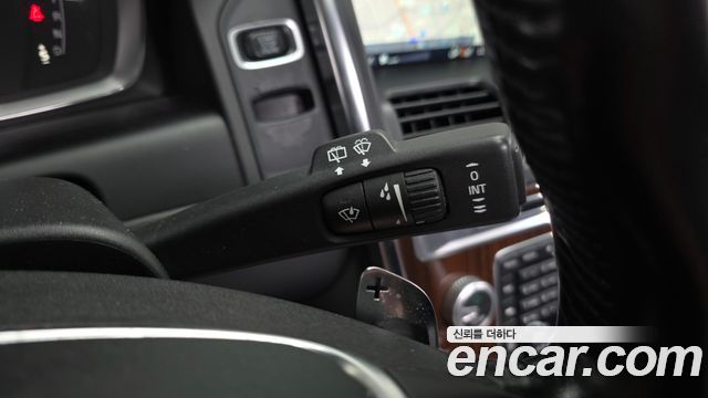 Volvo XC60 D4 1st 2017 — фото 19