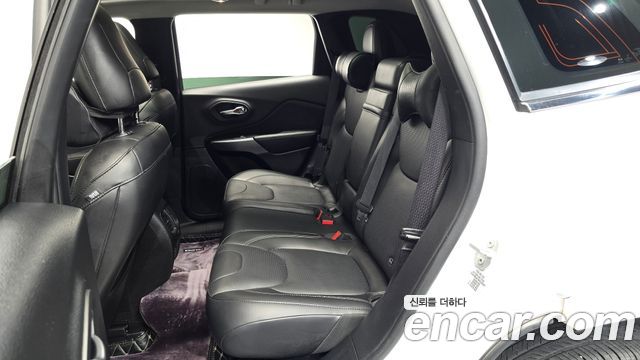 Jeep Cherokee (KL) 2.2 Diesel Overland 4WD 2019 — фото 15