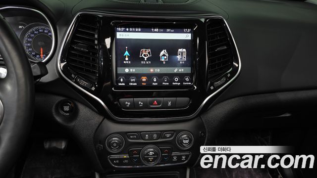 Jeep Cherokee (KL) 2.2 Diesel Overland 4WD 2019 — фото 17