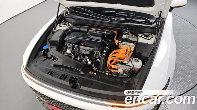 Hyundai Grandeur Hybrid (GN7) Calligraphy 2023 — фото 6