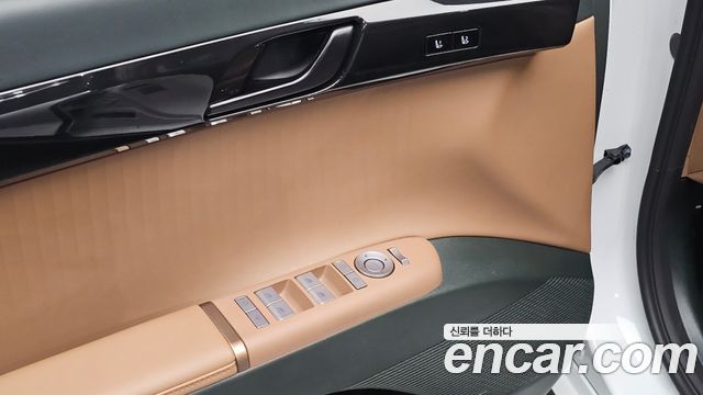 Hyundai Grandeur Hybrid (GN7) Calligraphy 2023 — фото 28