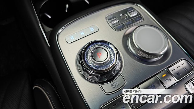Genesis G90 (RS4) Gasoline 3.5 Turbo e-S/C AWD 2025 — фото 9