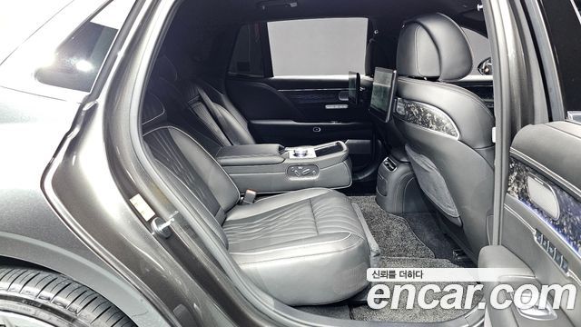 Genesis G90 (RS4) Gasoline 3.5 Turbo e-S/C AWD 2025 — фото 12