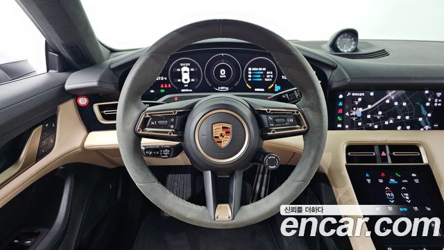 Porsche Taycan GTS 2023 — фото 13