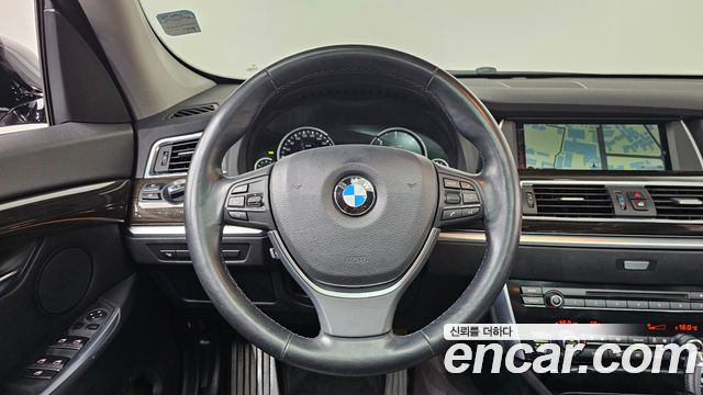 BMW 5 Series GT (F07) GT 30d xDrive 2015 — фото 13