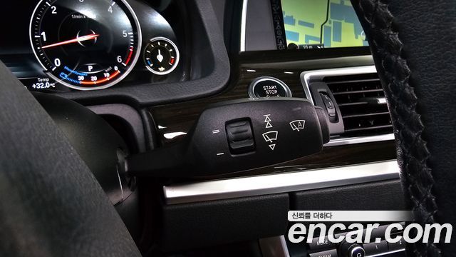 BMW 5 Series GT (F07) GT 30d xDrive 2015 — фото 17
