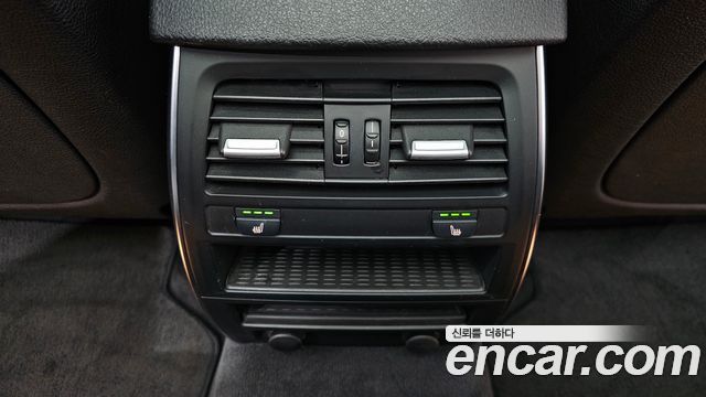 BMW 5 Series GT (F07) GT 30d xDrive 2015 — фото 18