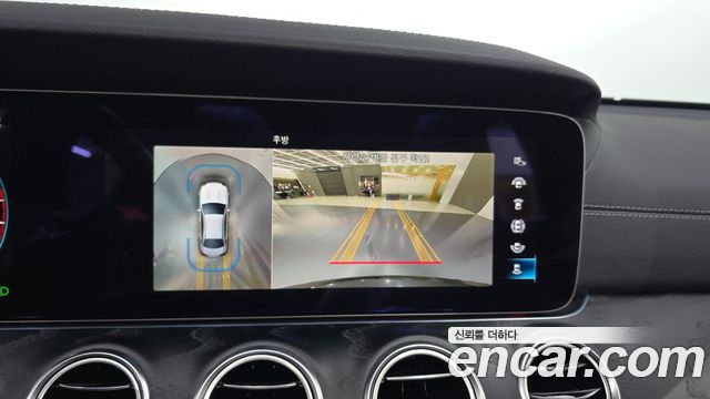 Mercedes-Benz E-Class (W213) E250 AMG Line 2023 — фото 15