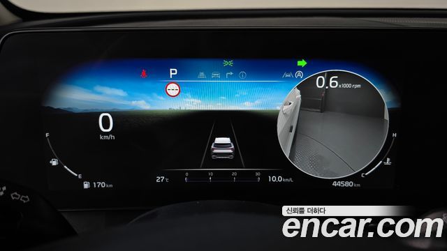 Kia Sportage (V) Gasoline 1.6 Turbo 2WD Signature 2023 — фото 8