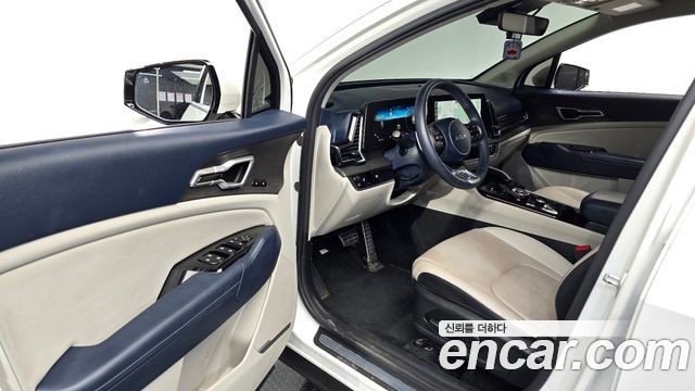Kia Sportage (V) Gasoline 1.6 Turbo 2WD Signature 2023 — фото 10