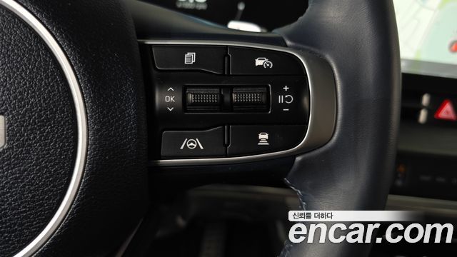 Kia Sportage (V) Gasoline 1.6 Turbo 2WD Signature 2023 — фото 16