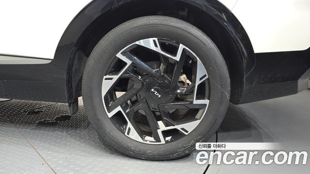Kia Sportage (V) Gasoline 1.6 Turbo 2WD Signature 2023 — фото 21