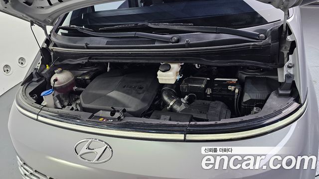 Hyundai Staria 4WD Tourer 9-Seater Modern 2022 — фото 6