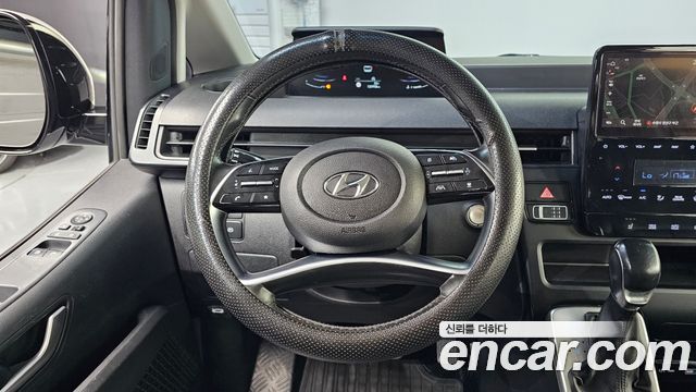 Hyundai Staria 4WD Tourer 9-Seater Modern 2022 — фото 13