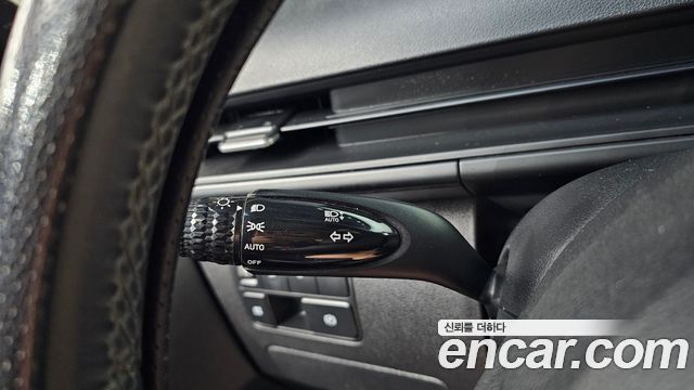 Hyundai Staria 4WD Tourer 9-Seater Modern 2022 — фото 19