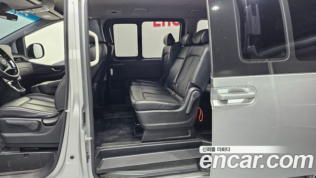 Hyundai Staria 4WD Tourer 9-Seater Modern 2022 — фото 26