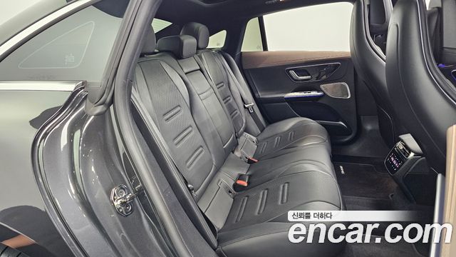 Mercedes-Benz EQE (V295) EQE53 AMG 4MATIC+ 2023 — фото 11