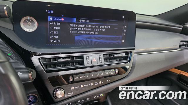 Lexus ES300h (VII) Luxury Plus 2022 — фото 15