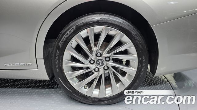Lexus ES300h (VII) Luxury Plus 2022 — фото 21