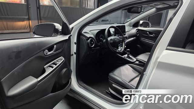 Hyundai Kona Gasoline 2.0 2WD Smart 2023 — фото 10