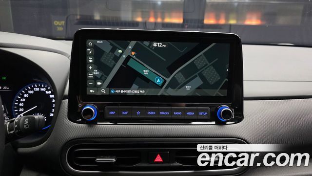 Hyundai Kona Gasoline 2.0 2WD Smart 2023 — фото 14