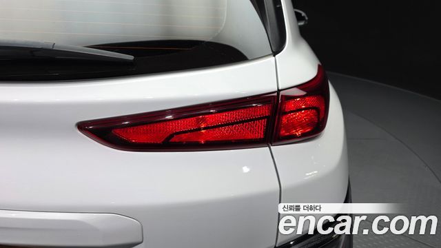 Hyundai Kona Gasoline 2.0 2WD Smart 2023 — фото 23