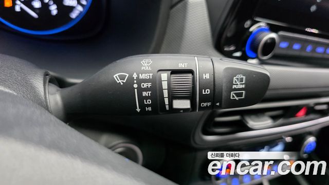 Hyundai Kona Gasoline 2.0 2WD Smart 2023 — фото 29