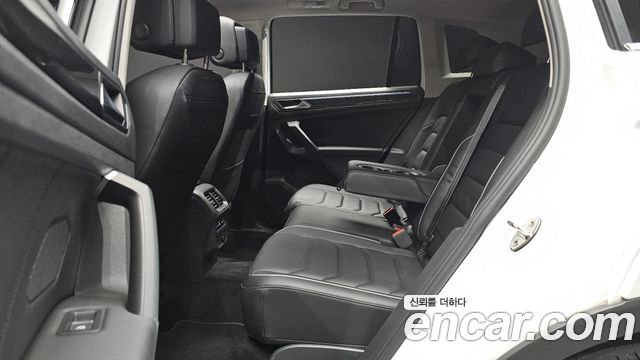 Volkswagen Tiguan (II) 2.0 TDI Prestige 2023 — фото 11