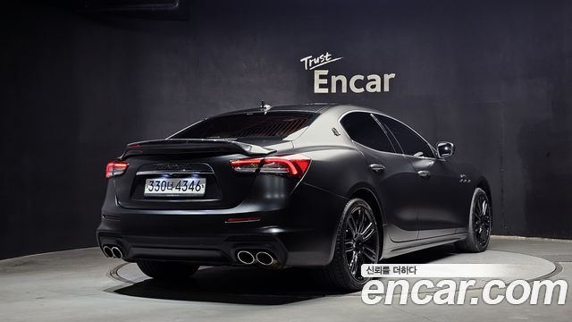 Maserati Ghibli 3.0S Q4 GranSport 3rd 2018 — фото 2