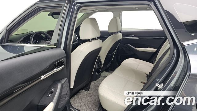 Kia Seltos Gasoline 1.6 Turbo 4WD Gravity 2022 — фото 12