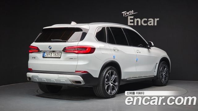 BMW X5 (G05) xDrive 40i xLine 2023 — фото 2