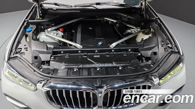 BMW X5 (G05) xDrive 40i xLine 2023 — фото 6