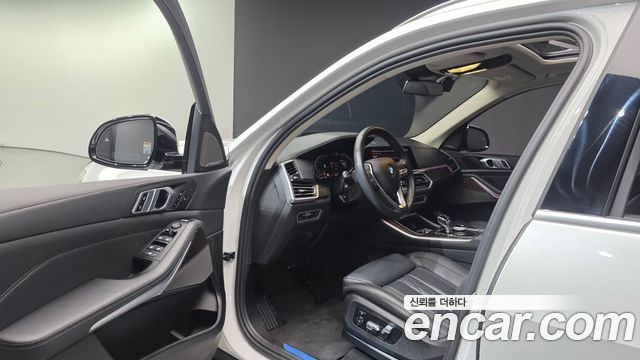 BMW X5 (G05) xDrive 40i xLine 2023 — фото 10