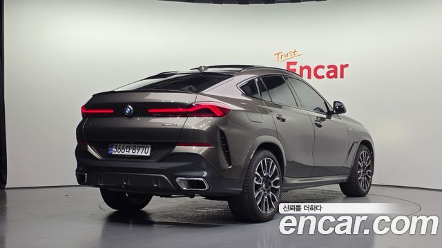 BMW X6 (G06) xDrive40i M Sport 2024 — фото 2