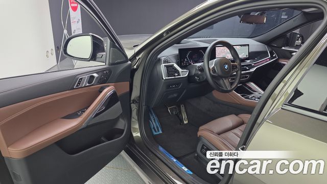 BMW X6 (G06) xDrive40i M Sport 2024 — фото 10